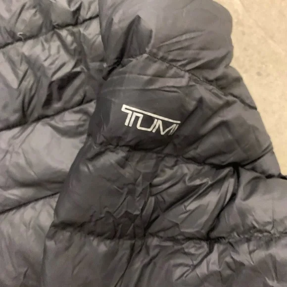 Tumi packable Down jacket - Picture 2 of 5